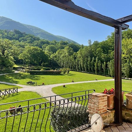 Cerqua Rosara Residence Valtopina Exterior foto